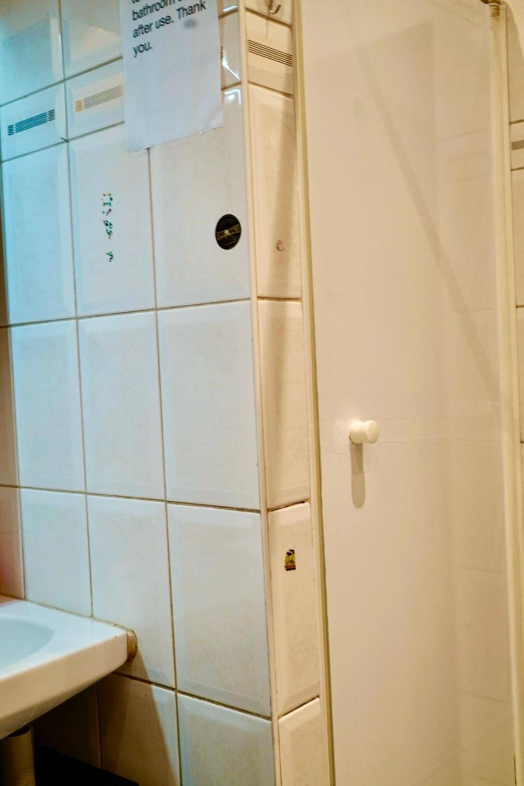 U6 Schoepfwerk Hostel 1 Wien Ngoại thất bức ảnh