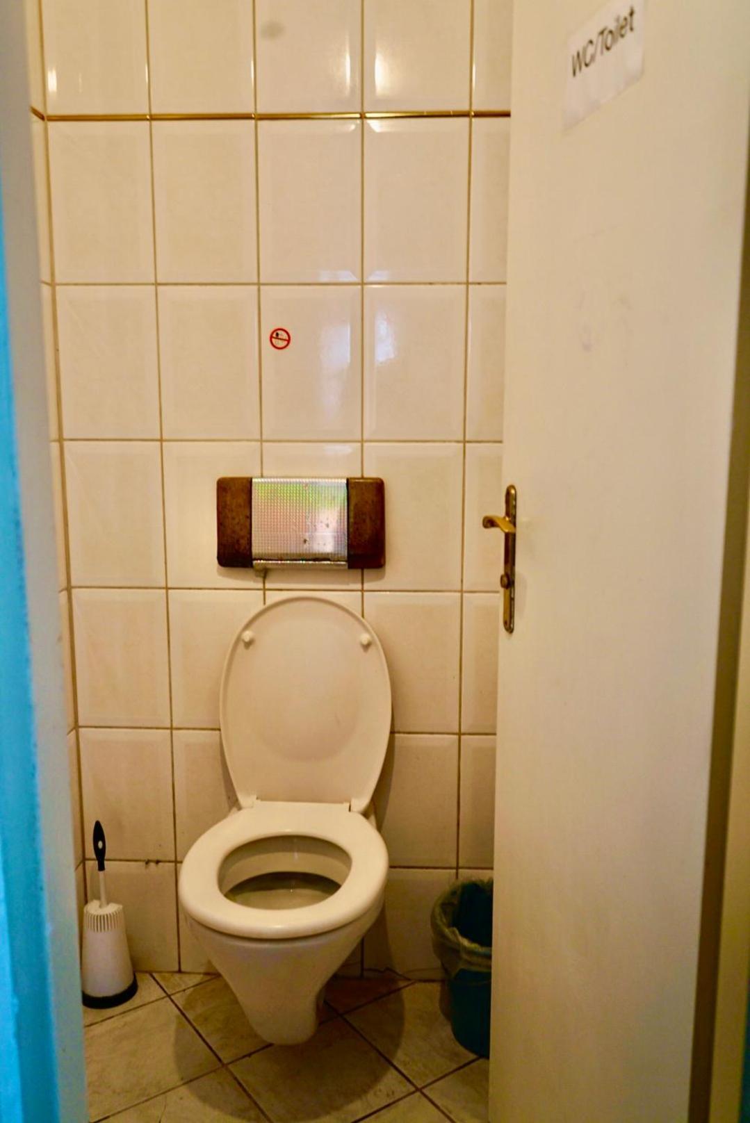 U6 Schoepfwerk Hostel 1 Wien Ngoại thất bức ảnh